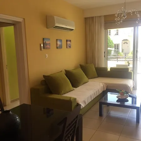 Kissonerga Holiday Flat Apartman *