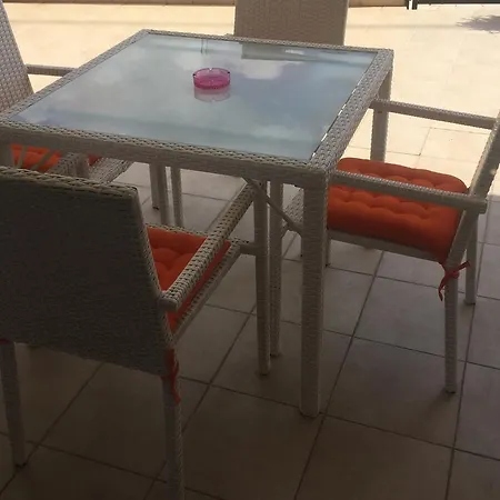 Kissonerga Holiday Flat * Paphos