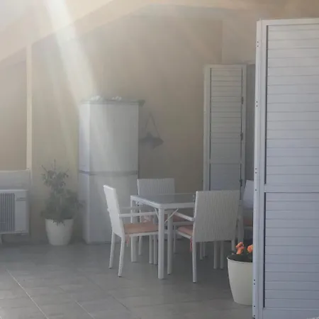 Kissonerga Holiday Flat *