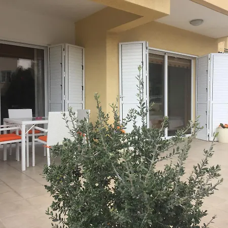 Kissonerga Holiday Flat *